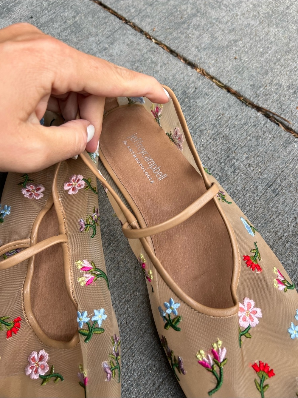 Jeffrey Campbell x Anthropologie Floral Embroidered Women’s Ballet Flats - Picture 2 of 2